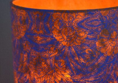mage tapisserie - lampe papier népalais rouge orange bleu violace