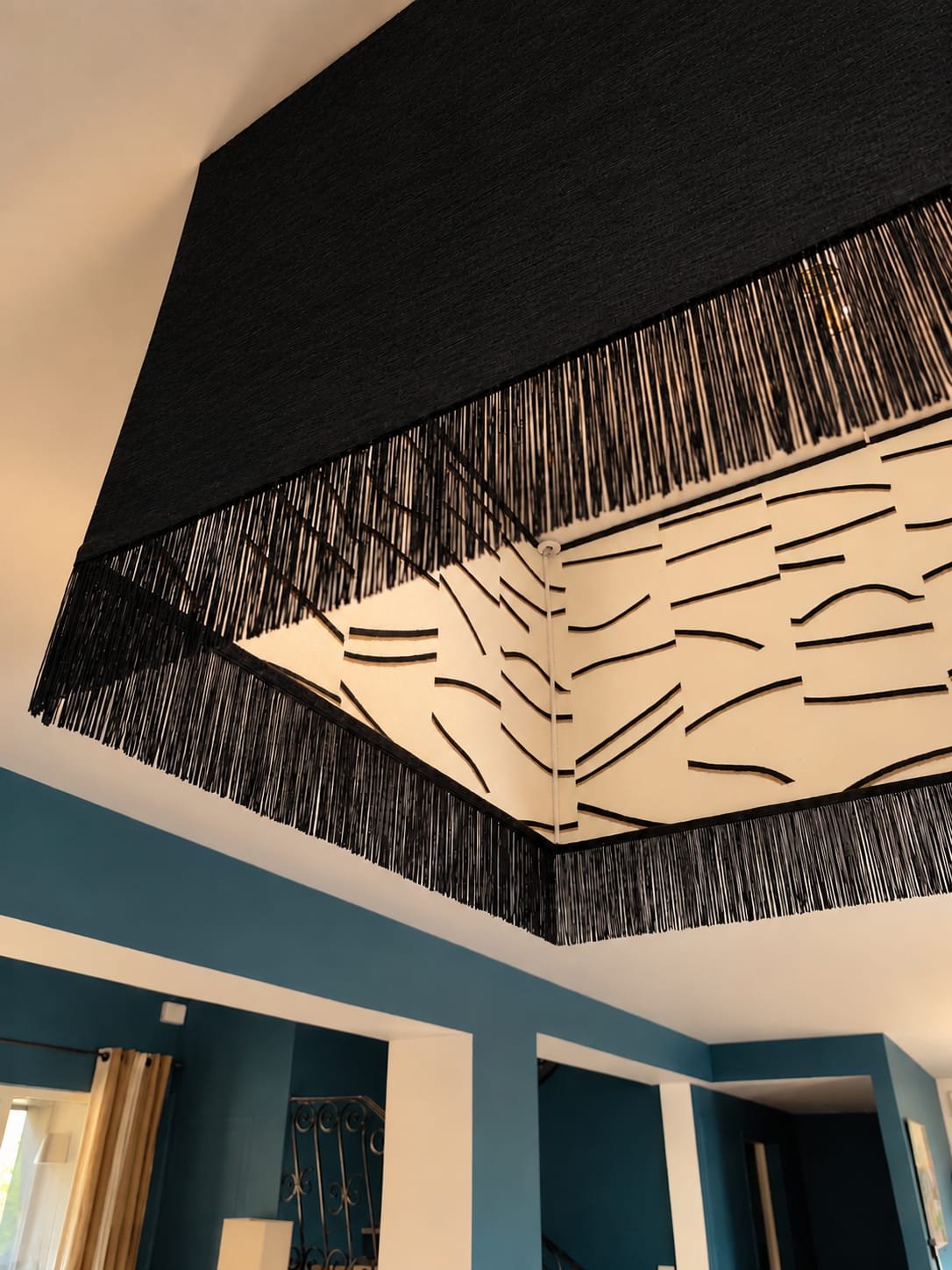 Luminaire avec abat-jour confectionné sur mesure